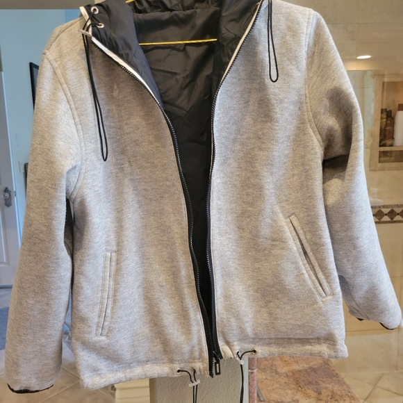 Reversible hoodie rain proof jacket.. - Picture 6 of 9